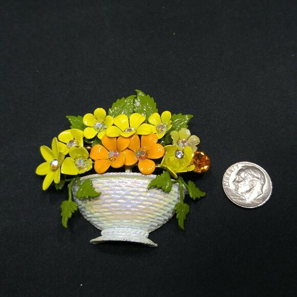 Vintage Enamel Flower Basket Brooch, Rhinestone Centers, 1960s, 2 1/2 Inches - Picture 7 of 10